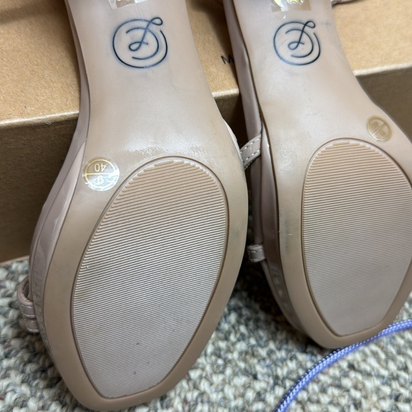 NWOT - Chinese Laundry Women's Heeled Sandal, Beige, Size 9 - Picture 9 of 14